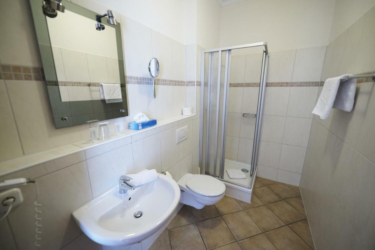 ברמרהבן Hotel Wurster Kroog מראה חיצוני תמונה