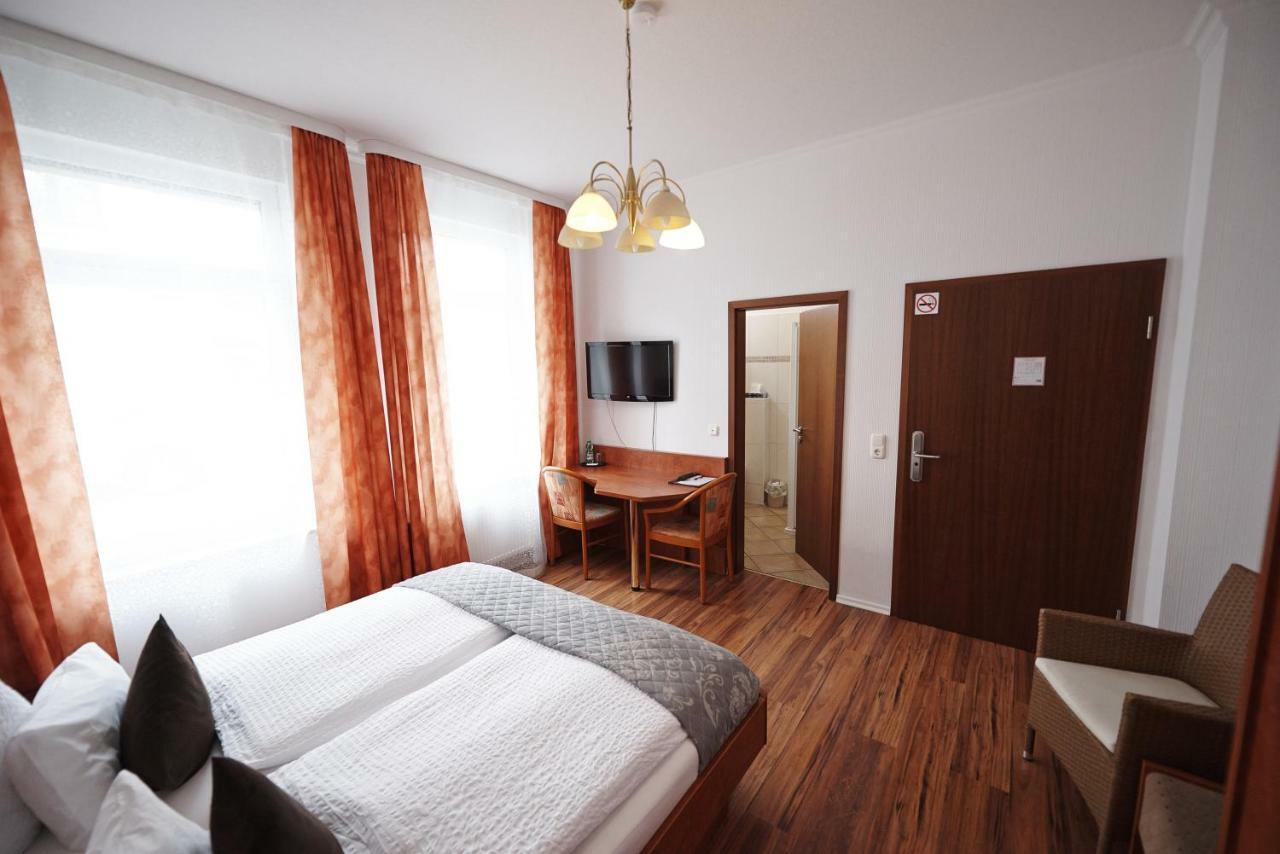 ברמרהבן Hotel Wurster Kroog מראה חיצוני תמונה